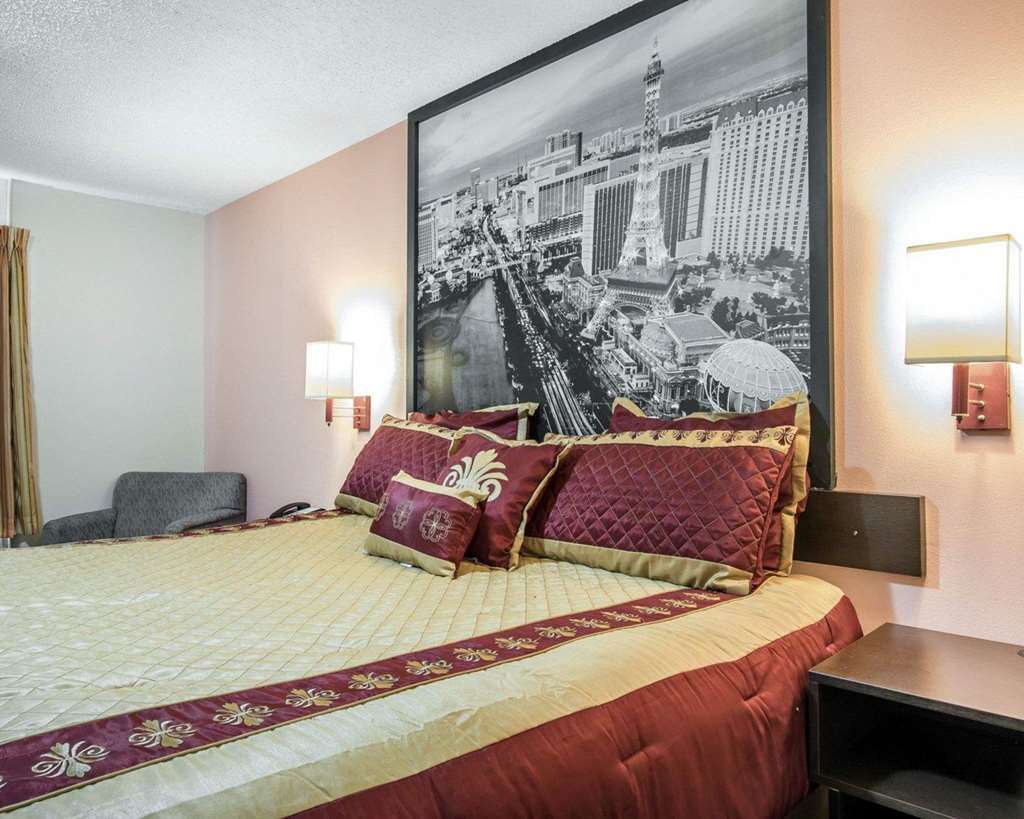 Rodeway Inn & Suites Brookhaven Habitación foto